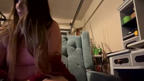 HoodHippy online show from 03.25.26