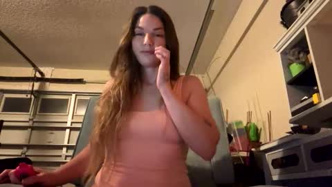 HoodHippy online show from 04.26.26