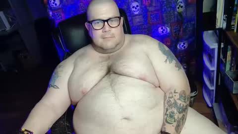 Snapshot of hoosierdaddyxl chatting on 09.19.25 Sir online show from 09.19.25