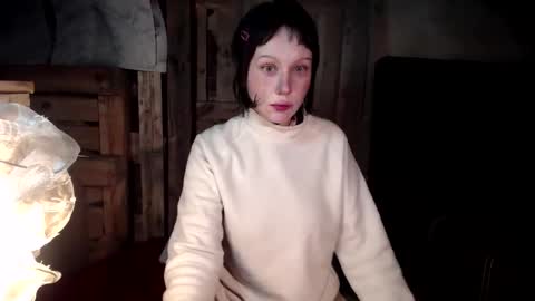 Snapshot of horndemonroxy chatting on 12.01.24 Roxy online show from 12.01.24