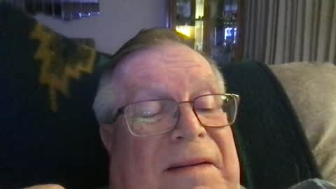 Snapshot of horndog69b chatting on 06.17.26 horndog online show from 06.17.26
