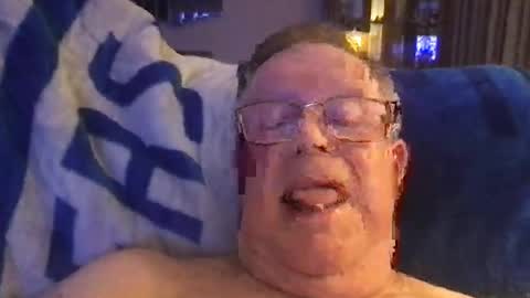 Snapshot of horndog69b chatting on 08.09.26 horndog online show from 08.09.26