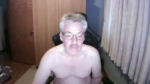 Snapshot of horndoggyx1 chatting on 06.20.26 horndoggy online show from 06.20.26
