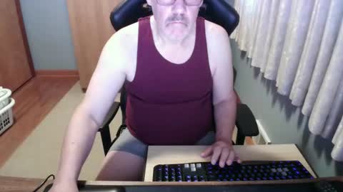 Snapshot of horndoggyx1 chatting on 07.11.26 horndoggy online show from 07.11.26
