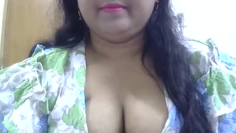 Snapshot of horneydesibabe chatting on 09.13.25 horneydesibabe online show from 09.13.25