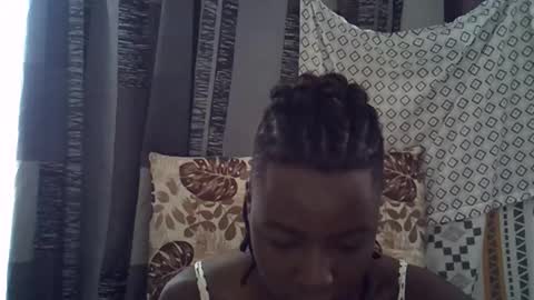 Leila online show from 02.20.26