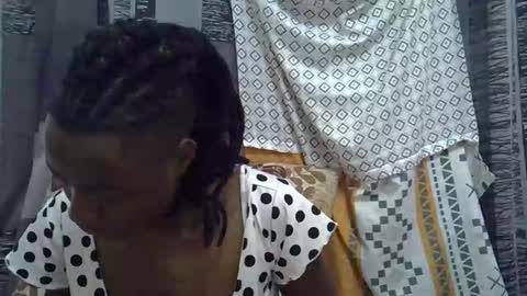 Leila online show from 02.21.26