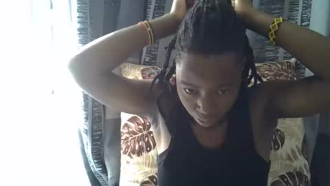 Leila online show from 04.17.26