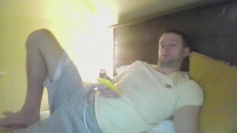 Snapshot of horny_jay86 chatting on 09.30.25 horny_jay86 online show from 09.30.25