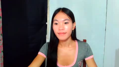 Snapshot of horny_lory chatting on 06.14.26 baninay online show from 06.14.26