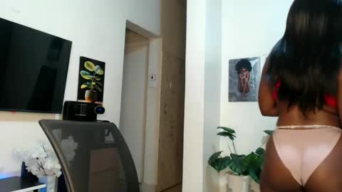 horny_princcess online show from 02.19.25