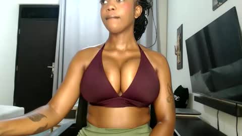 Snapshot of horny_princcess chatting on 05.19.26 horny_princcess online show from 05.19.26