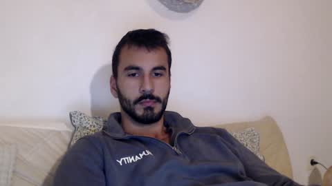 Snapshot of hornyasfuckk33 chatting on 12.18.24 hornyasfuckk33 online show from 12.18.24