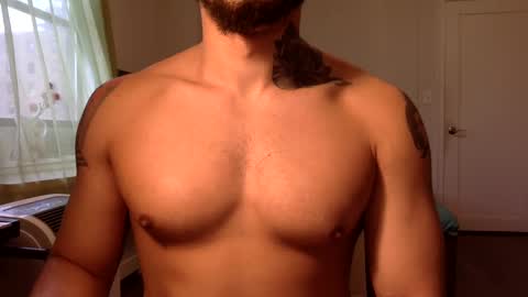 Snapshot of hornybbcxx chatting on 01.01.25 hornybbcxx online show from 01.01.25