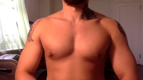 Snapshot of hornybbcxx chatting on 02.20.25 hornybbcxx online show from 02.20.25