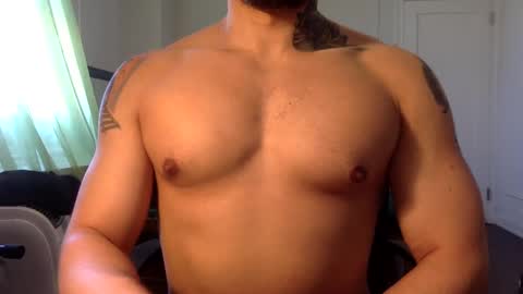 Snapshot of hornybbcxx chatting on 02.23.25 hornybbcxx online show from 02.23.25