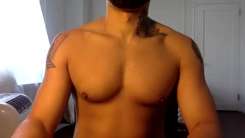 Snapshot of hornybbcxx chatting on 10.26.25 hornybbcxx online show from 10.26.25