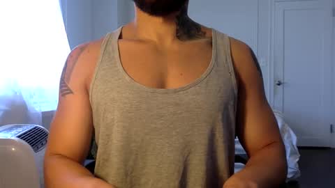 Snapshot of hornybbcxx chatting on 10.27.25 hornybbcxx online show from 10.27.25