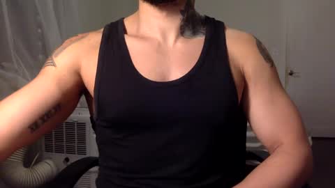 Snapshot of hornybbcxx chatting on 11.14.25 hornybbcxx online show from 11.14.25