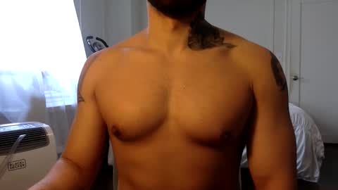 Snapshot of hornybbcxx chatting on 12.14.25 hornybbcxx online show from 12.14.25