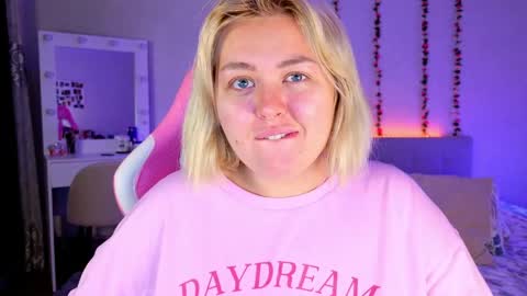 HornyCakee online show from 04.06.26