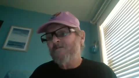 Snapshot of hornyd7711 chatting on 09.17.25 hornyd7711 online show from 09.17.25