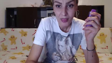 AshlineKatte online show from 10.11.25