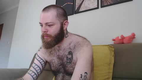 Snapshot of hornyhairy_bi chatting on 02.07.25 Harry online show from 02.07.25