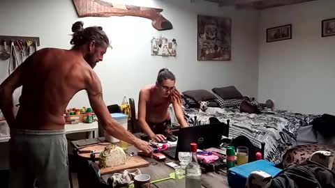 Nix  D online show from 12.21.25