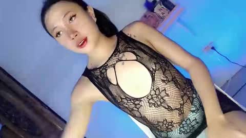 hornykylie047 online show from 11.07.25
