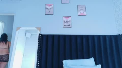 Snapshot of hornylatimommy chatting on 04.27.26 Natasha online show from 04.27.26
