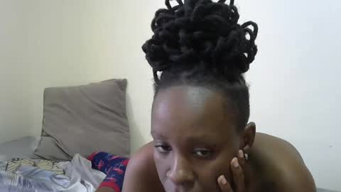 Snapshot of hornysouls01 chatting on 02.23.25 hornysouls01 online show from 02.23.25