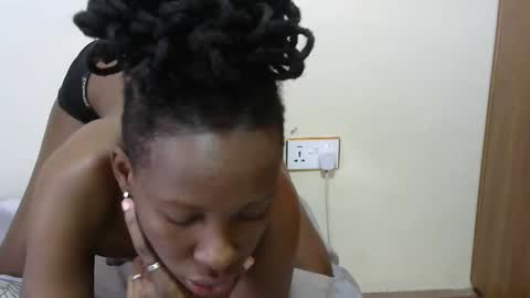 Snapshot of hornysouls01 chatting on 02.26.25 hornysouls01 online show from 02.26.25