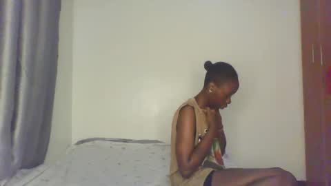 Snapshot of hornysouls01 chatting on 09.22.25 hornysouls01 online show from 09.22.25