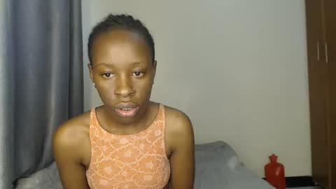 Snapshot of hornysouls01 chatting on 09.30.25 hornysouls01 online show from 09.30.25