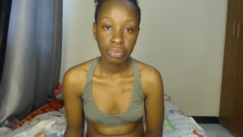 Snapshot of hornysouls01 chatting on 10.07.25 hornysouls01 online show from 10.07.25