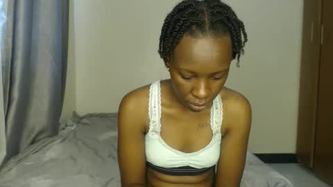 Snapshot of hornysouls01 chatting on 10.18.25 hornysouls01 online show from 10.18.25