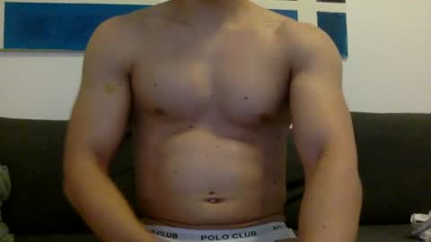 Snapshot of hornyspaniard93 chatting on 06.18.26 hornyspaniard93 online show from 06.18.26
