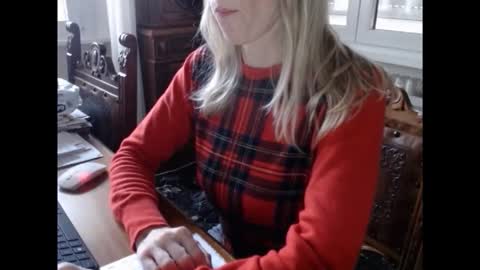 Hornyssima online show from 11.06.25