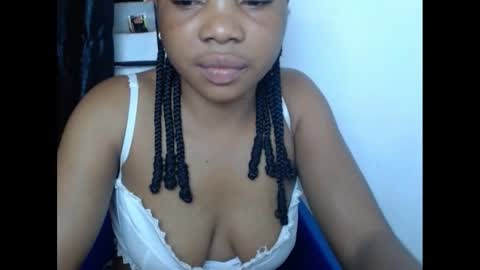 Snapshot of hornyxbum chatting on 02.05.25 hornyxbum online show from 02.05.25