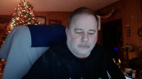 Snapshot of horsebigballs chatting on 01.30.25 horsebigballs online show from 01.30.25