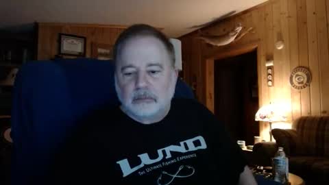 Snapshot of horsebigballs chatting on 11.08.25 horsebigballs online show from 11.08.25