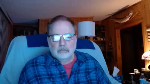 Snapshot of horsebigballs chatting on 03.19.26 horsebigballs online show from 03.19.26