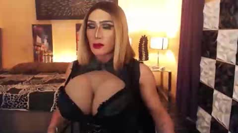 Snapshot of horsecockjessica chatting on 10.21.25 horsecockjessica online show from 10.21.25