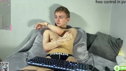 Snapshot of horzy_forz chatting on 03.10.25 Horzy online show from 03.10.25