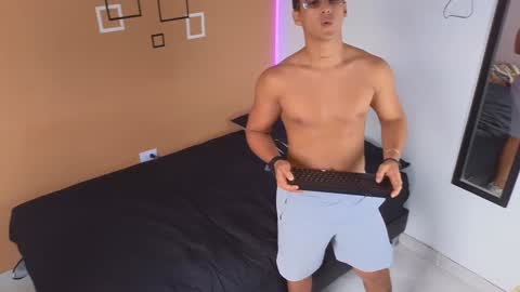 Snapshot of hot69temptation chatting on 12.14.24 Marcus Tatti online show from 12.14.24