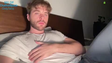 Snapshot of hot8pack01 chatting on 12.01.25 Edward aka Wolf online show from 12.01.25