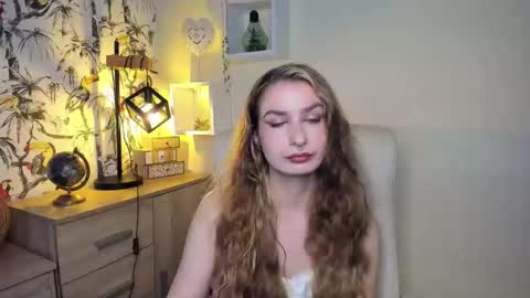 NINA online show from 11.06.25