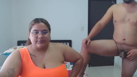 Snapshot of hot__husbands chatting on 02.16.25 hot__husbands online show from 02.16.25