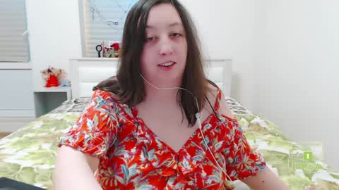 Snapshot of hot_and_pretty chatting on 01.07.25 Lila online show from 01.07.25